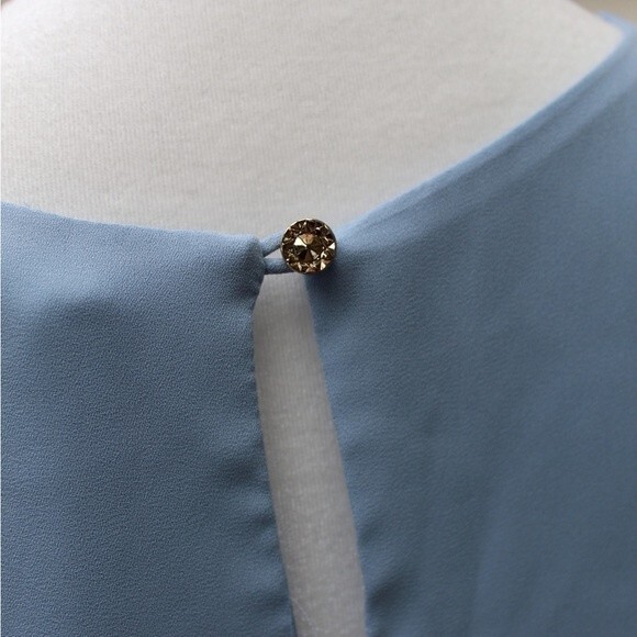 Stella Luce Sleeveless Blue Blouse - Picture 3 of 3